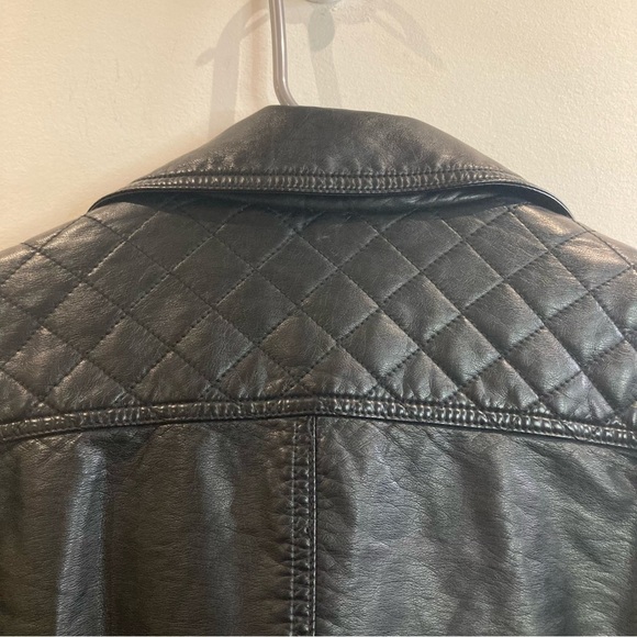 FREE PEOPLE Sz S Vegan Quilted Shoulder & Lining Zipper Snap Closure Moto Jacket - Picture 13 of 16